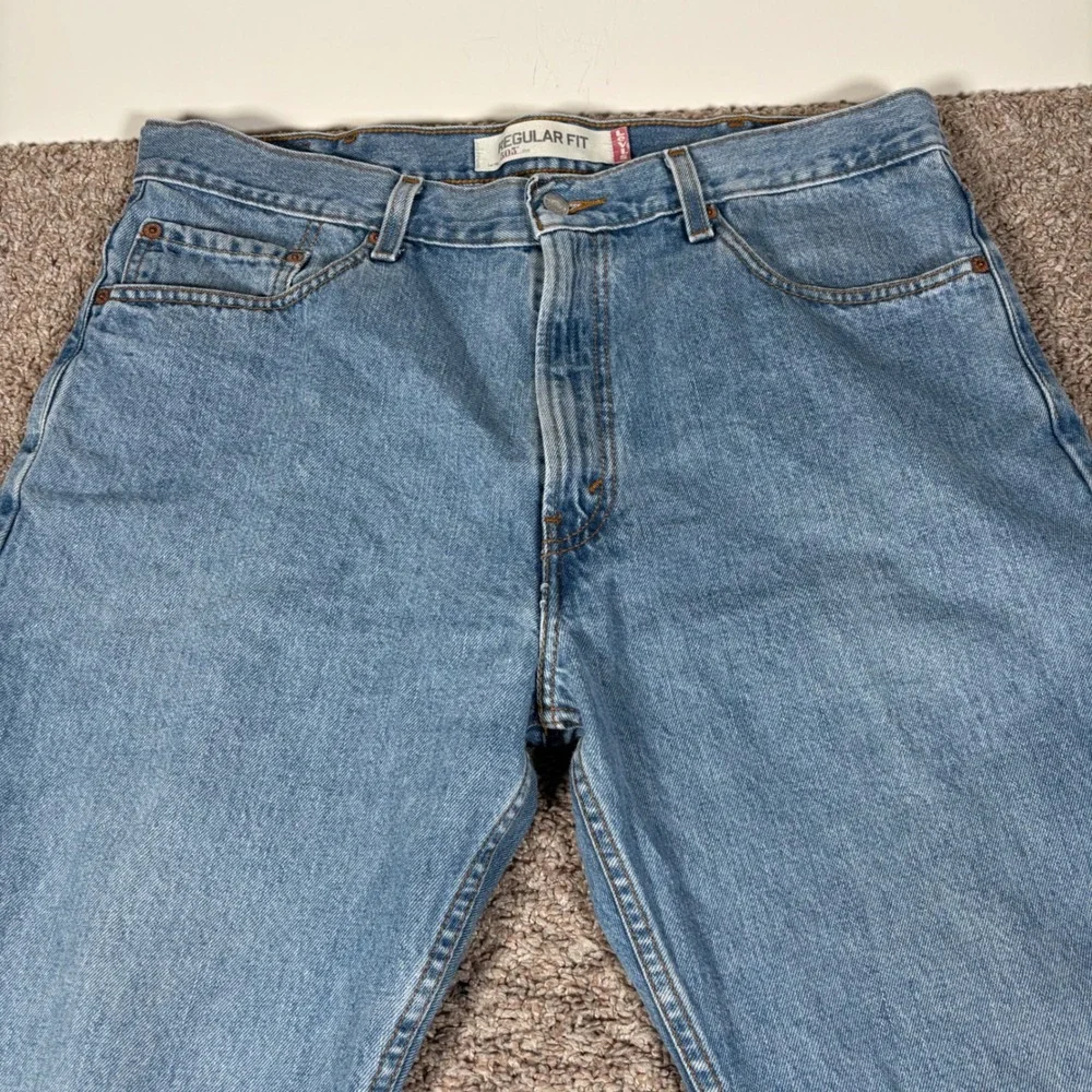 Vintage Levi's 505 Regular Fit‎ Light Wash Jeans Mens 36x29 Denim Blue Y2K